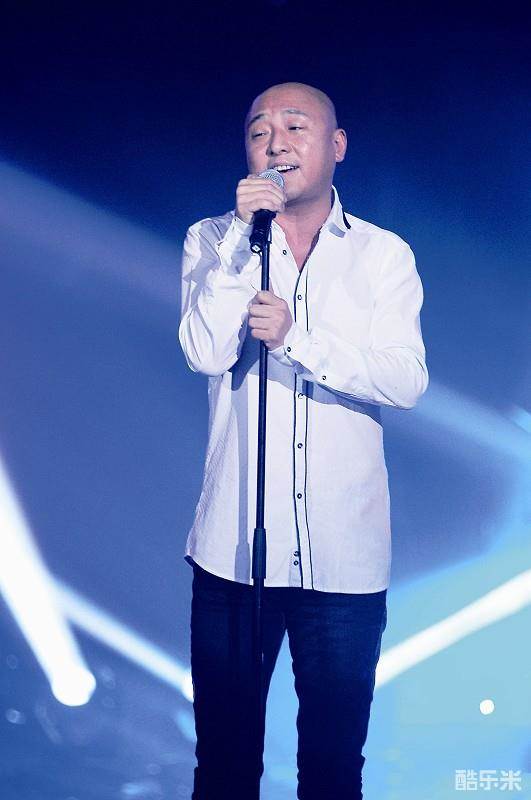 周晓鸥