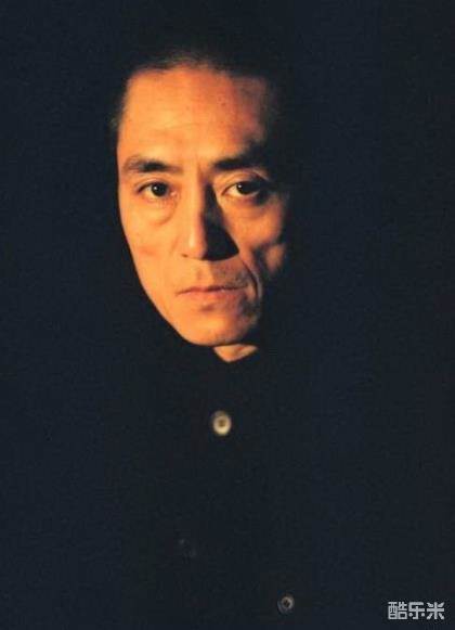 张艺谋