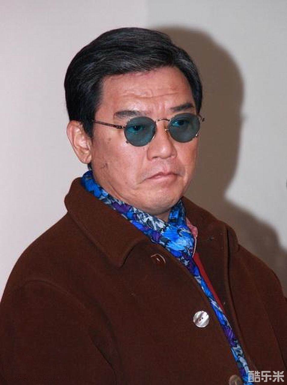 李立群