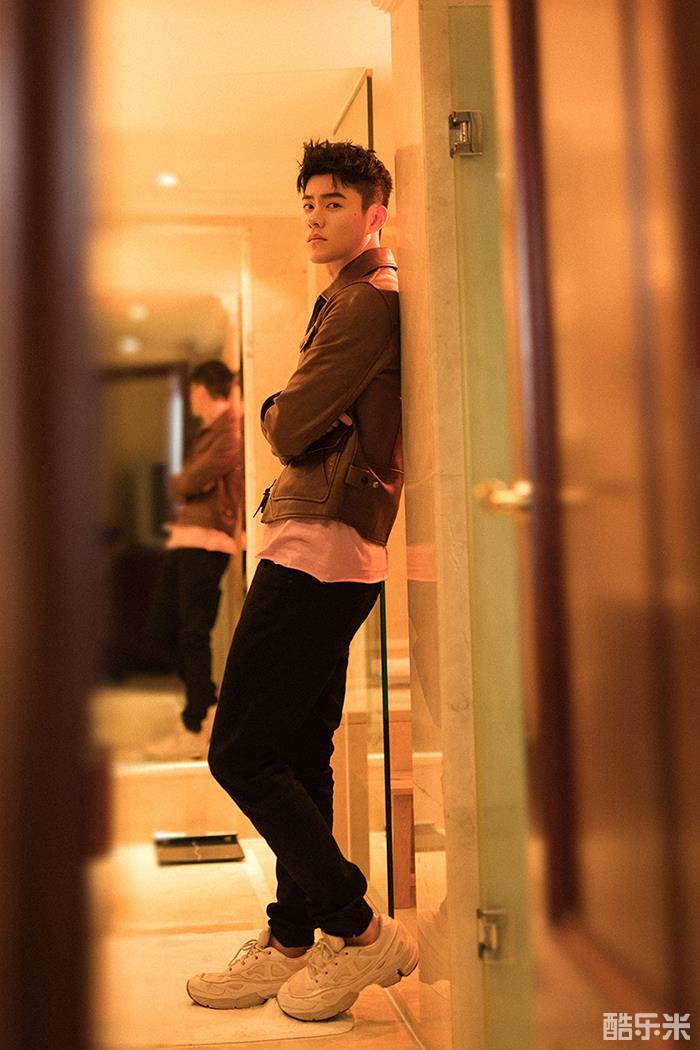 李程彬