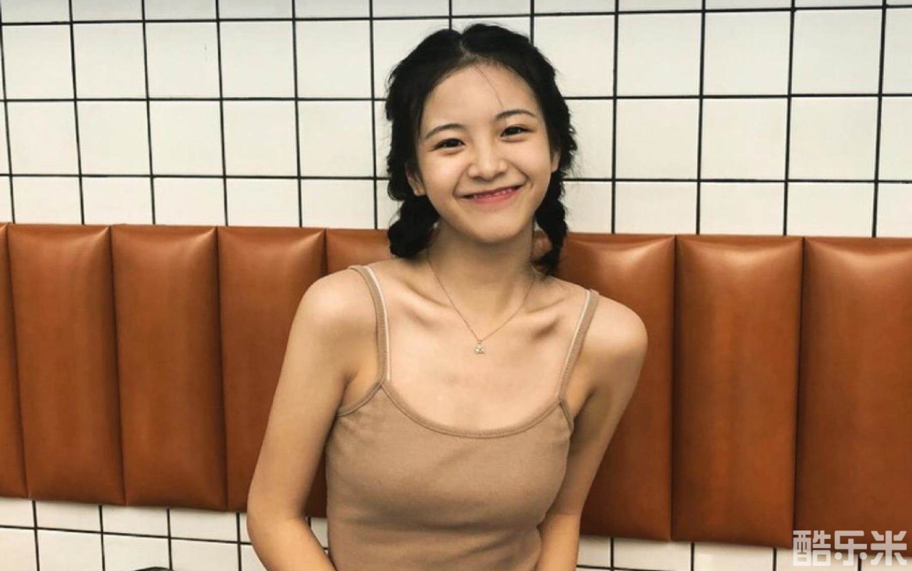 李庚希
