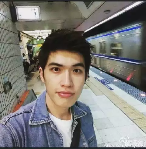 曲献平