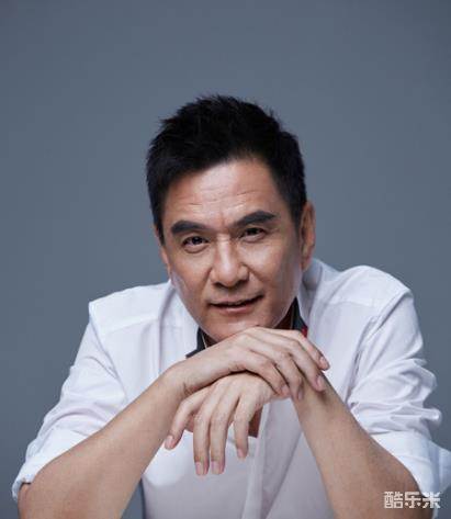李强