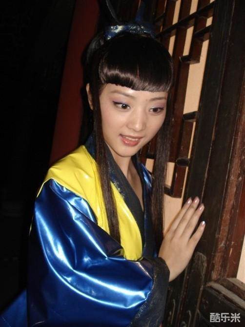 崔漫莉