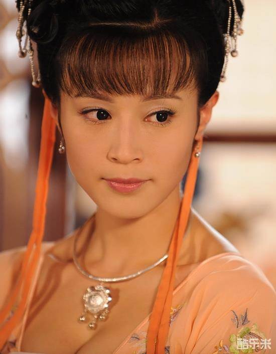 石小群