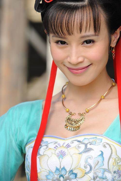 石小群