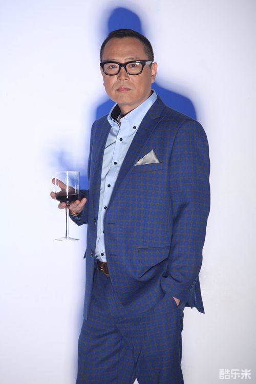 柳彬