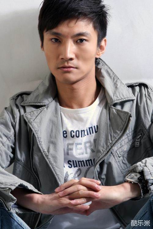 贾延龙