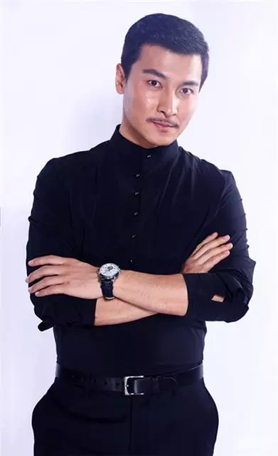 贺刚