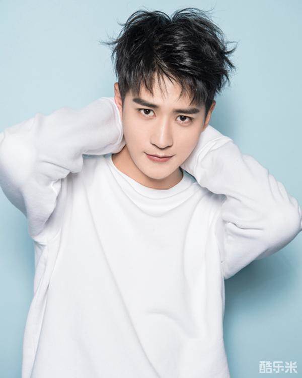 杜厚佳