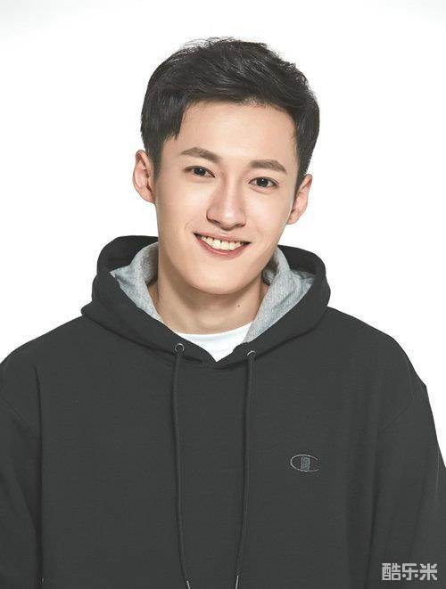 张何昊臻