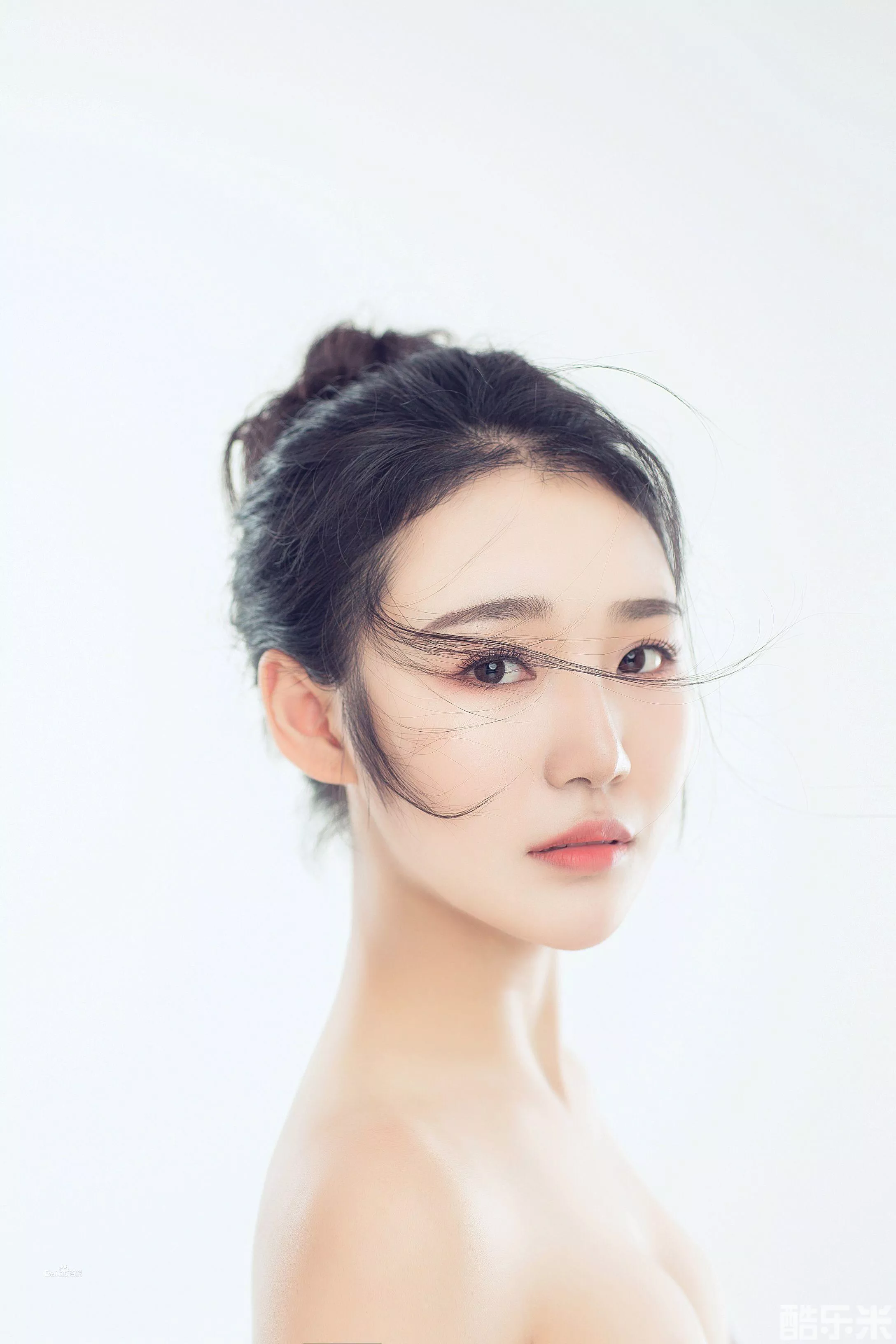 裴丽