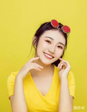 裴丽