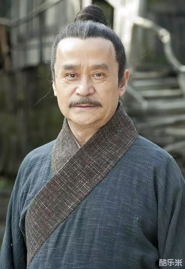 成国栋
