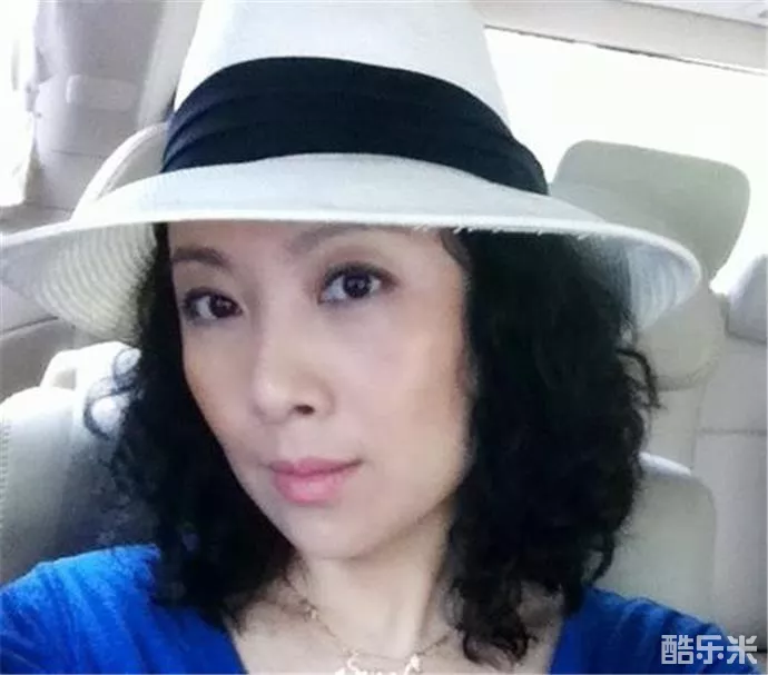 傅羽佳