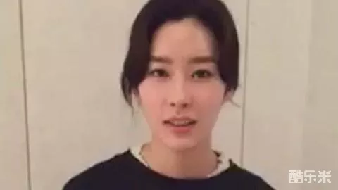 黄以娜