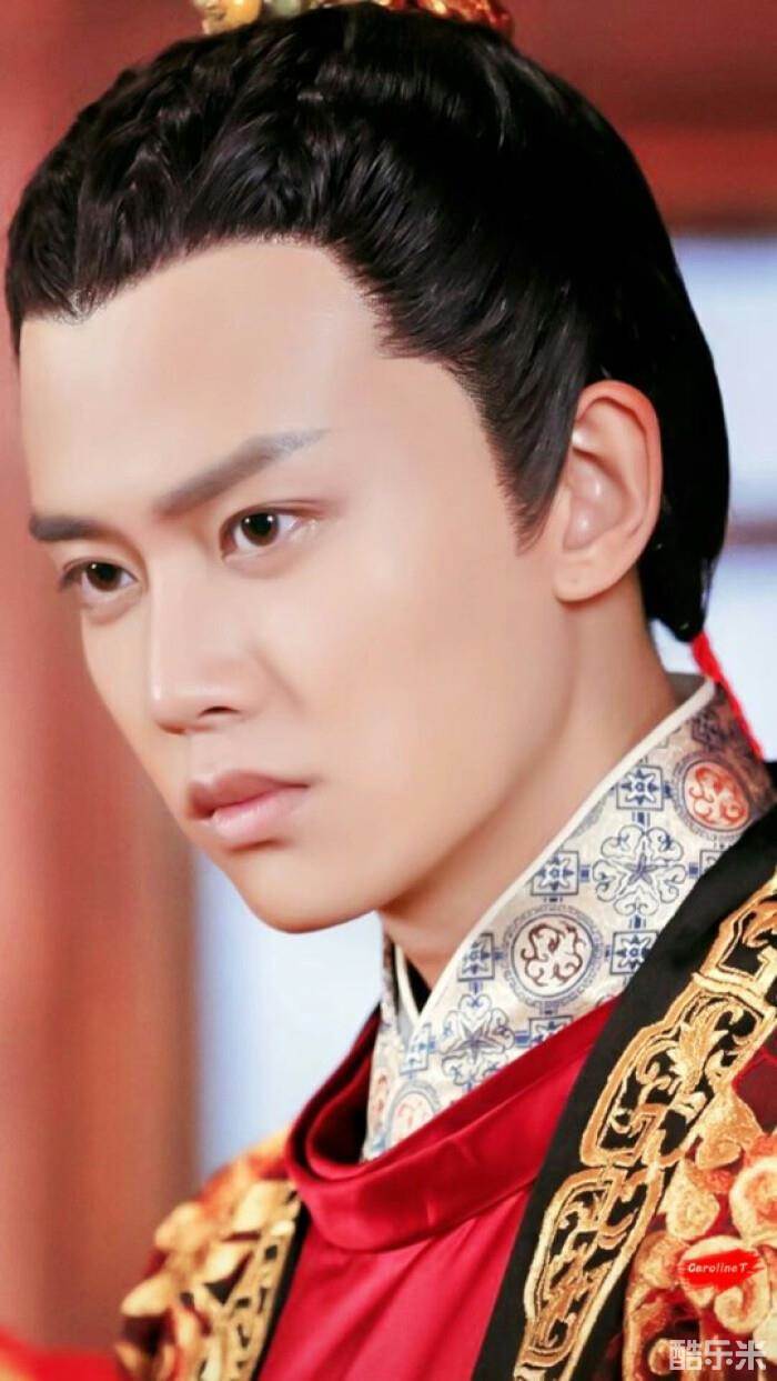 任嘉伦