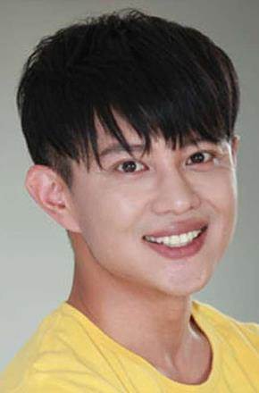 杨彤