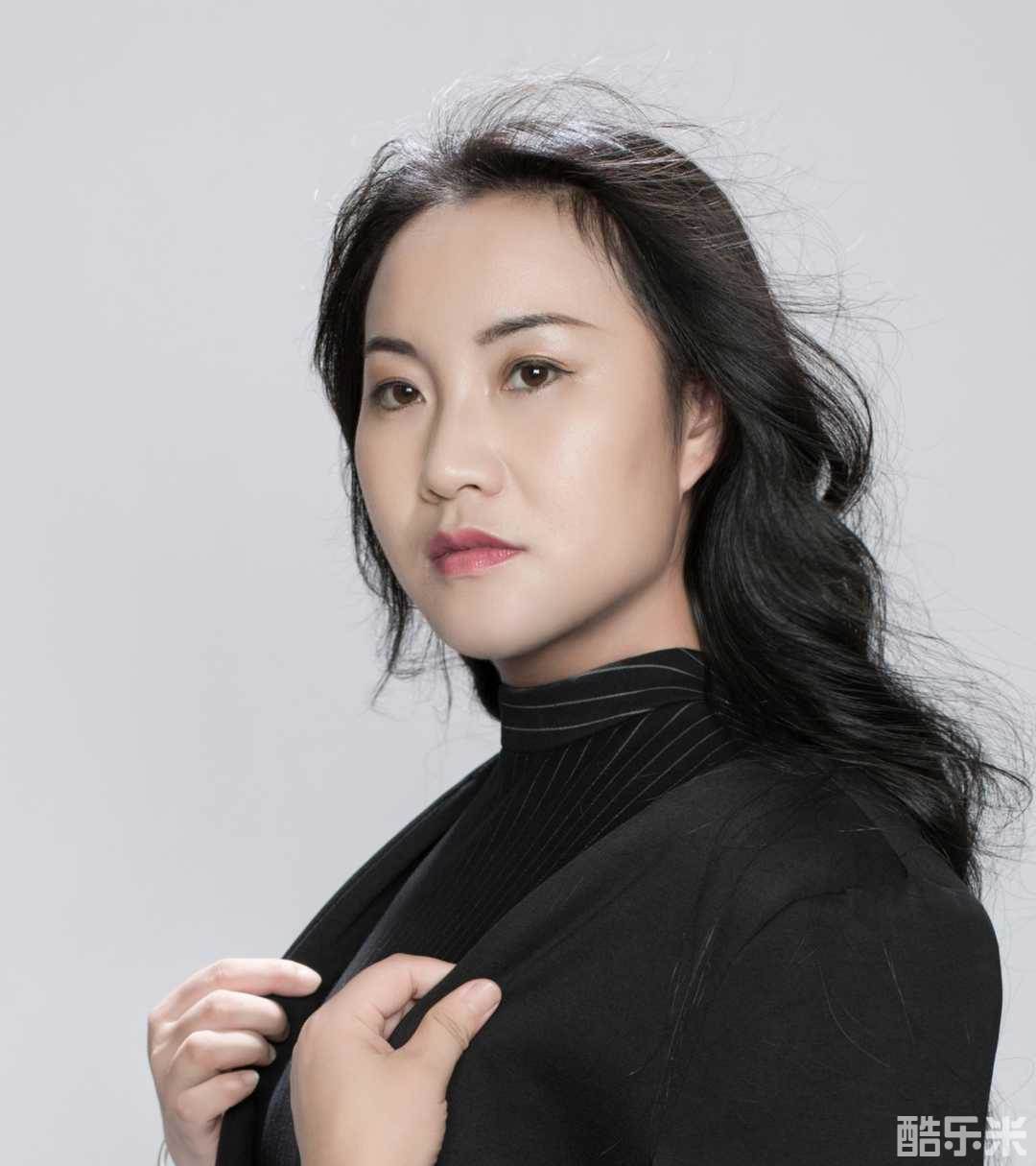 李诗妍