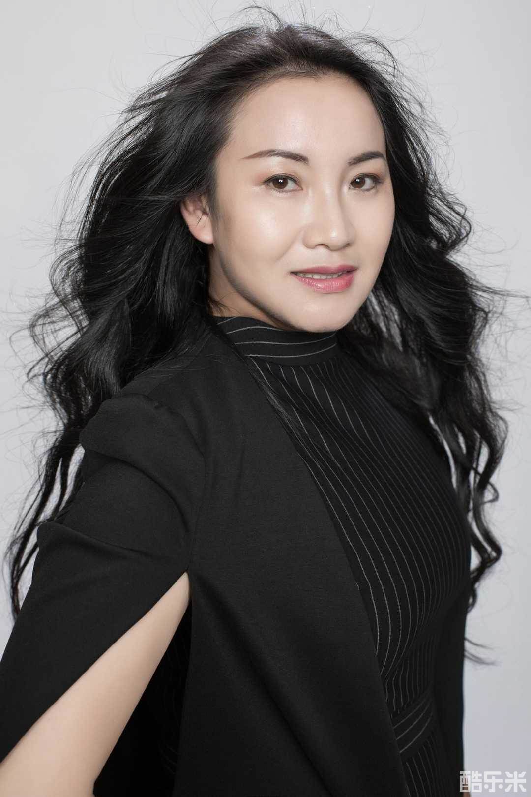 李诗妍