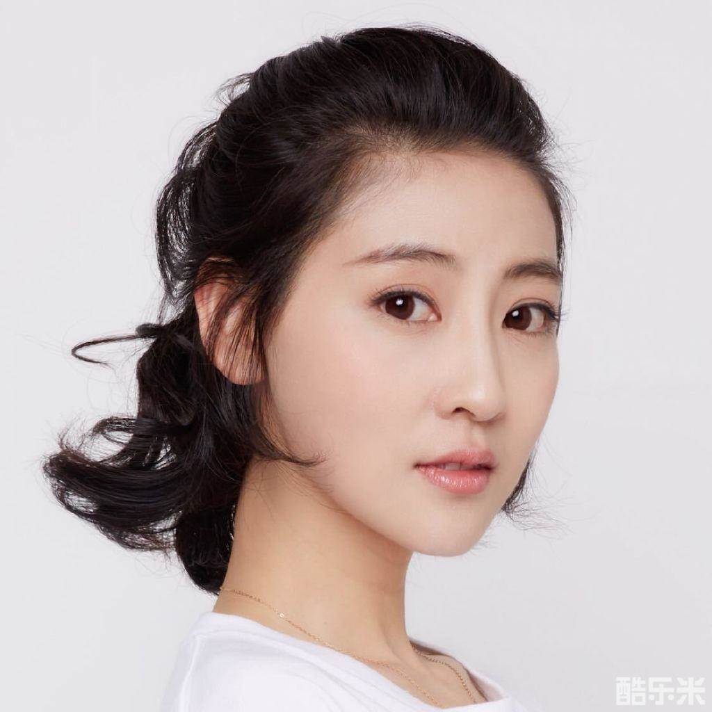 吕莹娜