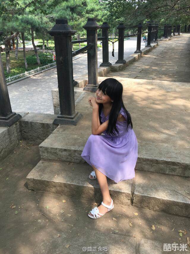 曲芷含