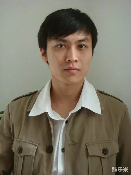 杨紫茳
