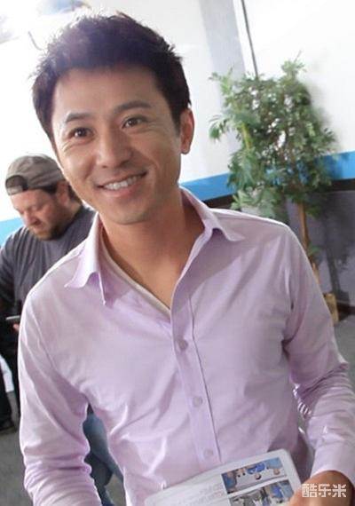 郑伯昱