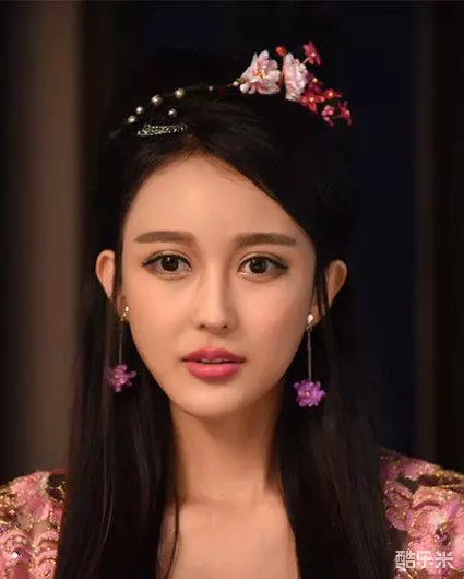 曲昱曈