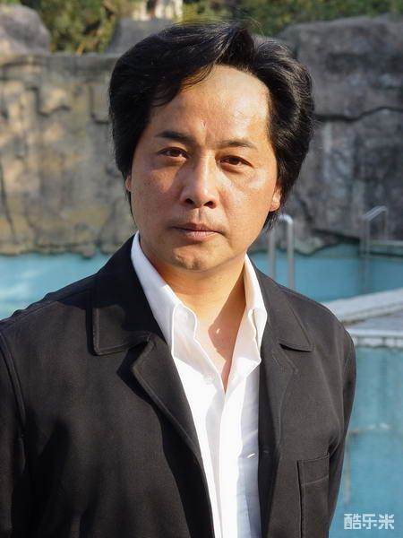 王霙