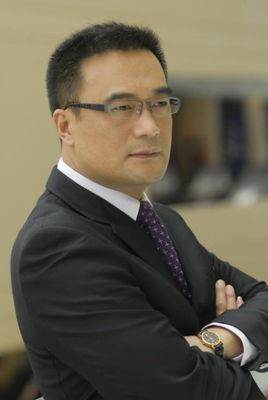 王建新