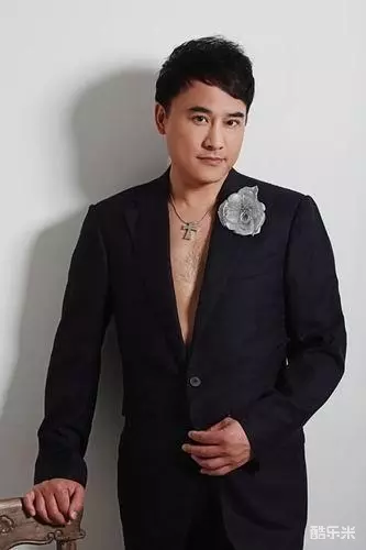 施羽
