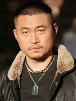 战卫华