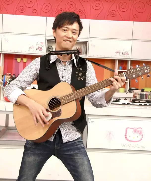 何豪杰