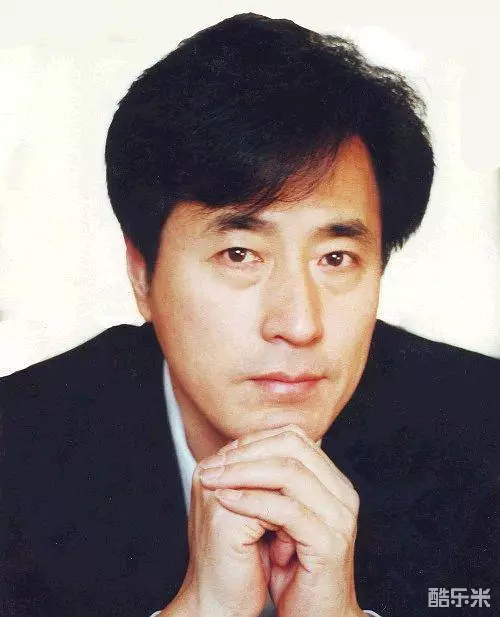 杨立新