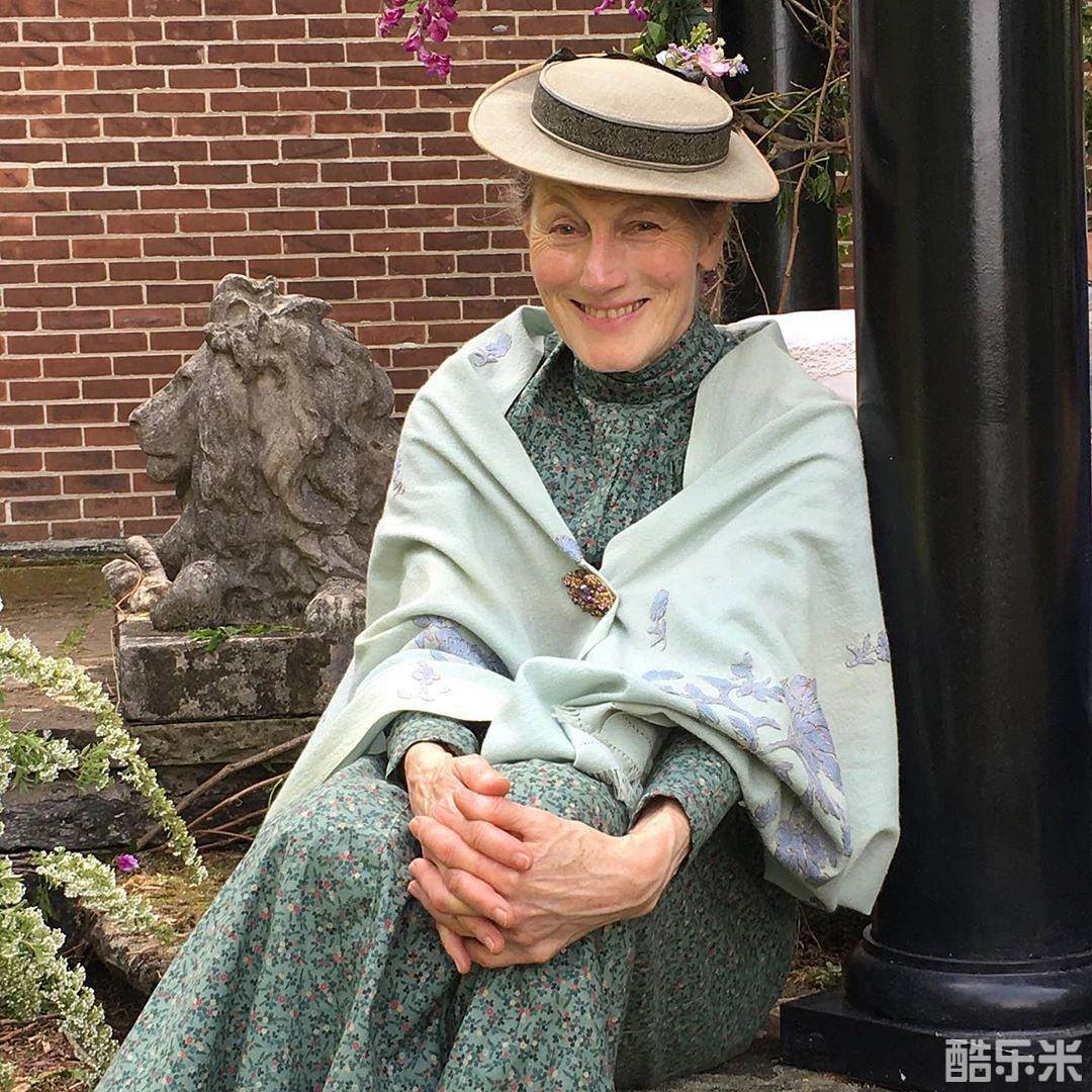杰拉丁妮·詹姆斯