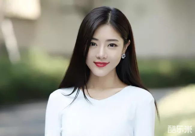 邓家佳
