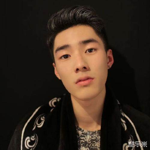 张啸昂