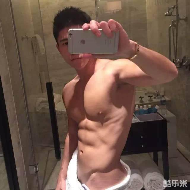 董晨