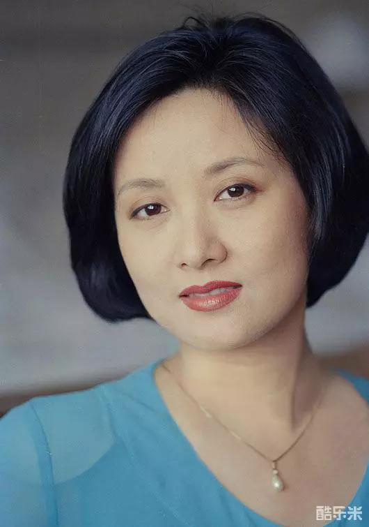 邓婕
