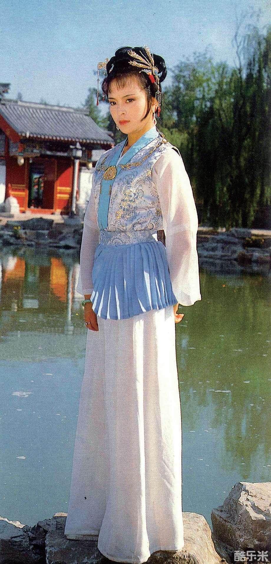 东方闻樱