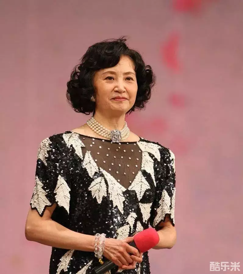 杨春霞
