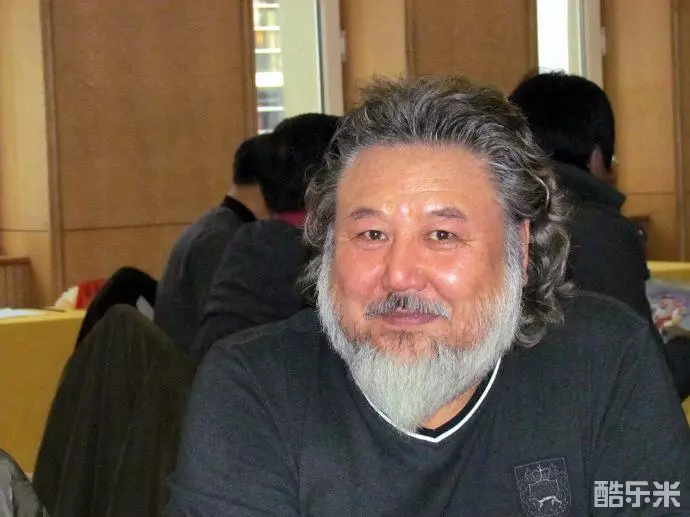 德力格尔