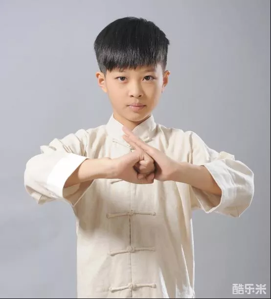 谷文泽