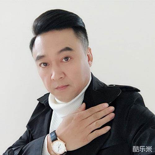 张小伟