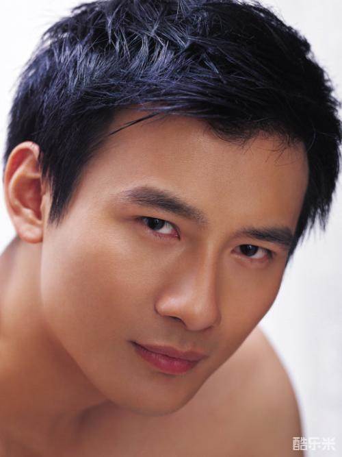 李佑伟