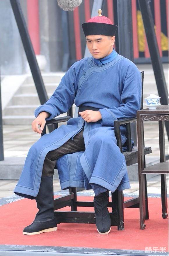 官鑫