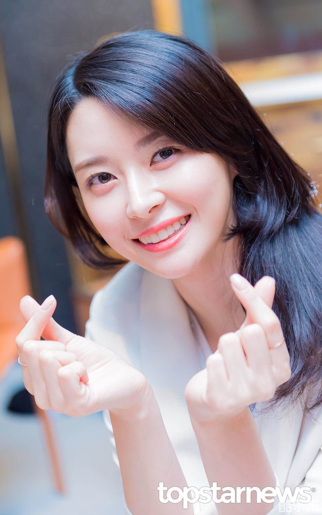 权娜拉
