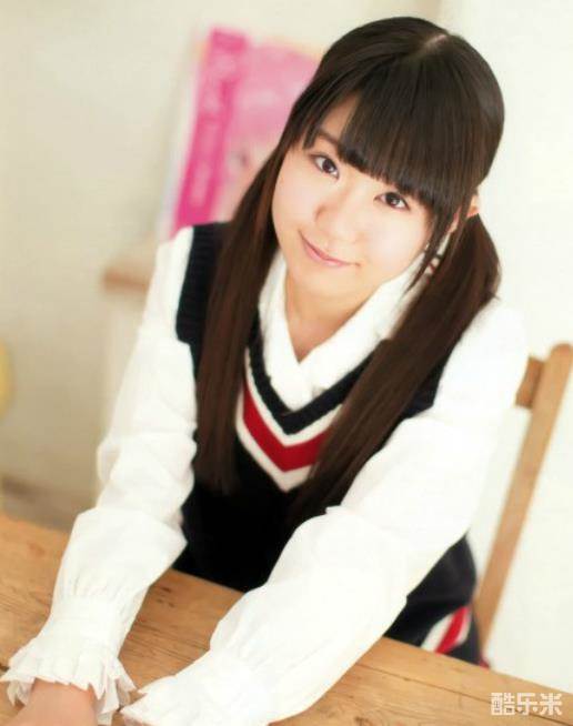 东山奈央
