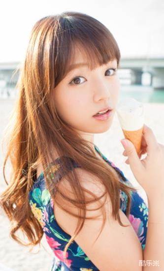 筱崎爱